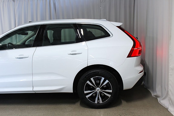 Volvo XC60 8 of 29