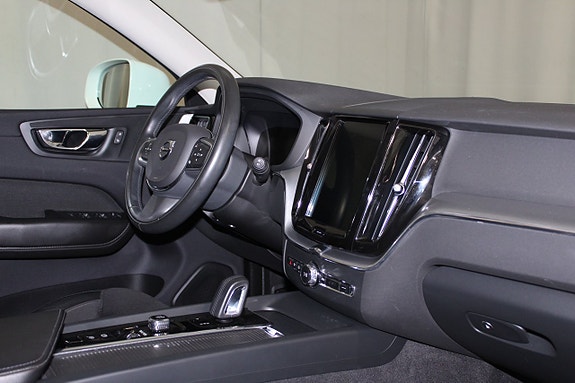 Volvo XC60 21 of 29