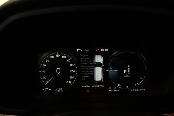 Volvo XC60 25 of 29