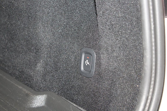 Volvo XC60 16 of 29