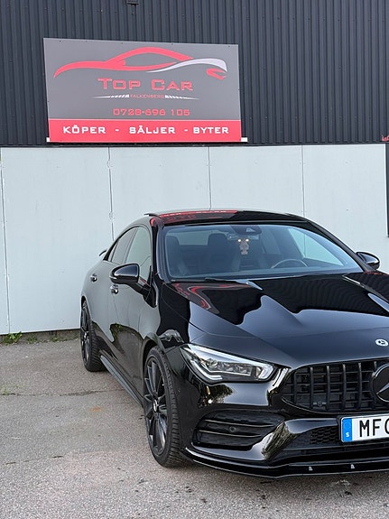 Mercedes-Benz CLA200 d 2 of 5