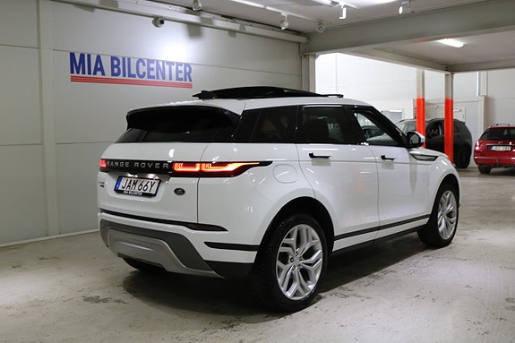 Land Rover Range Rover Evoque 4 of 5