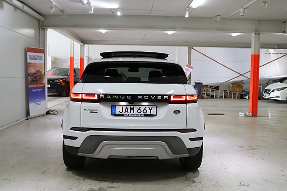 Land Rover Range Rover Evoque 5 of 5
