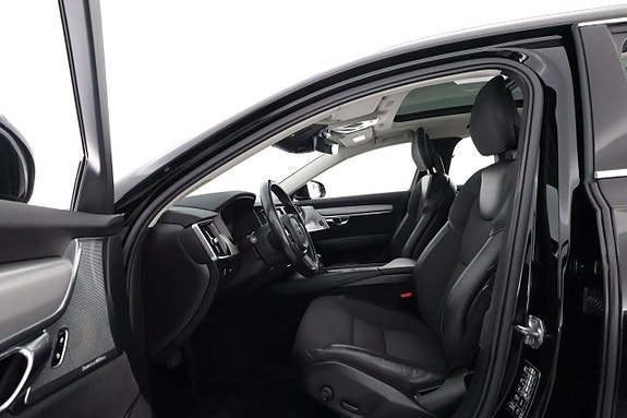Volvo V90 10 of 30