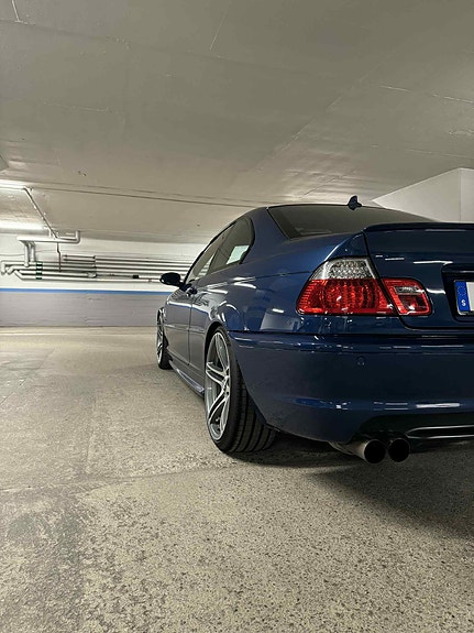 BMW 330Ci 3 of 5