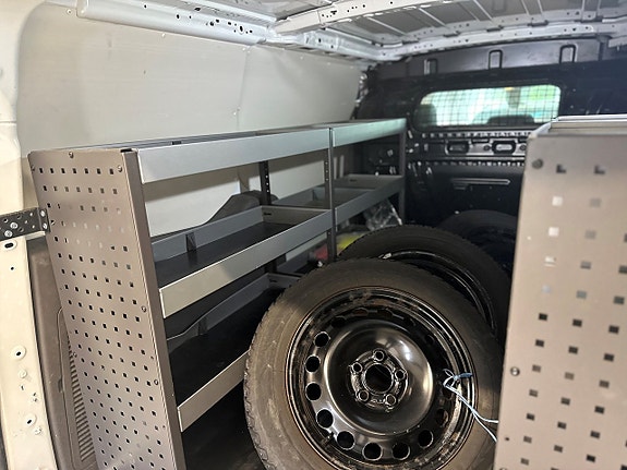 Ford Transit Connect 10 of 15