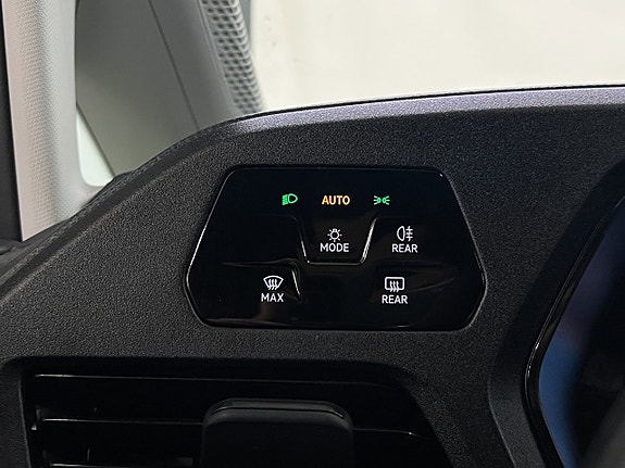 Volkswagen Caddy 18 of 30