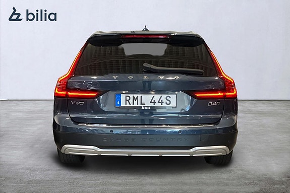 Volvo V90 Cross Country 5 of 5