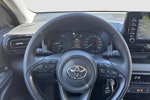 Toyota Yaris 11 of 12