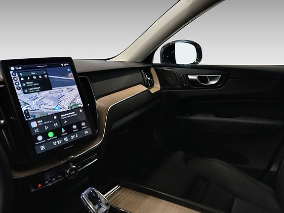Volvo XC60 11 of 15