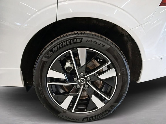 Volvo XC60 15 of 15