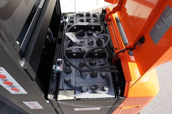 Toyota OSE100 4 of 10