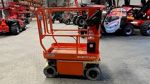 JLG 1230ES 3 of 3