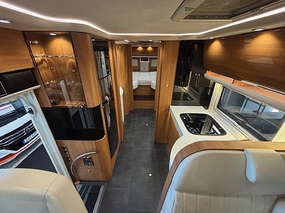 Concorde CHARISMA III 850L 13 of 21