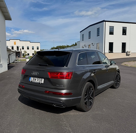 Audi Q7 5 of 5