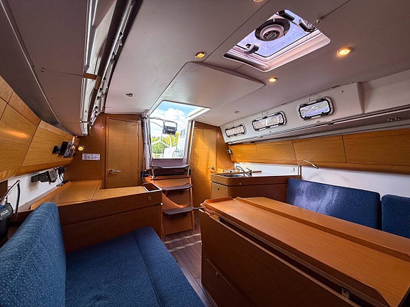 Beneteau First 35 | 2010 9 of 12
