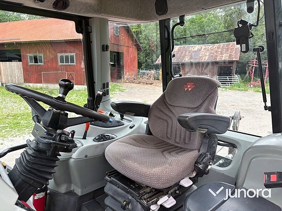 Traktor - Massey Ferguson 5480 med dubbelmontage 11 of 30