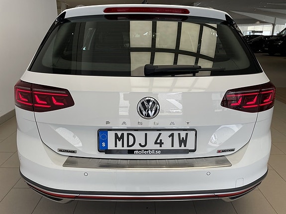 Volkswagen Passat Alltrack 5 of 5