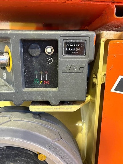 JLG 1230 ES 5 of 5
