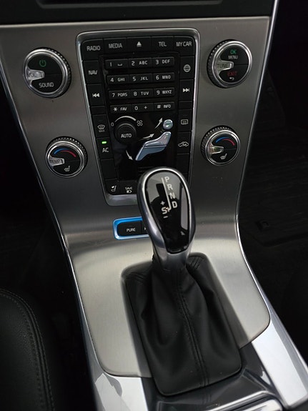 Volvo V60 13 of 17