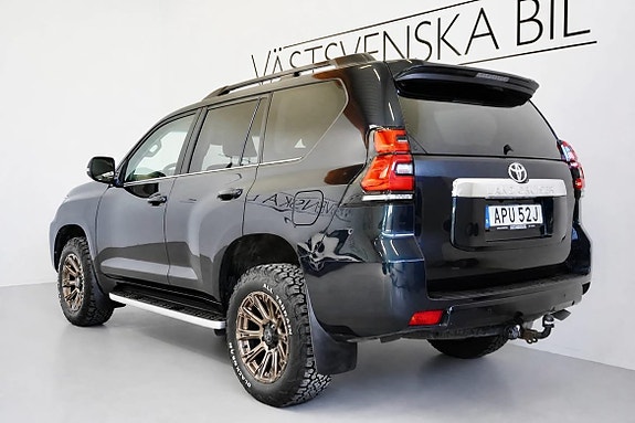 Toyota Land Cruiser 6 of 24