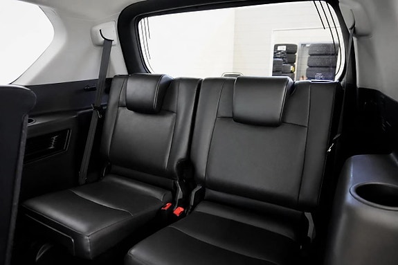 Toyota Land Cruiser 23 of 24