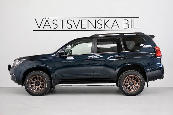 Toyota Land Cruiser 2 of 5