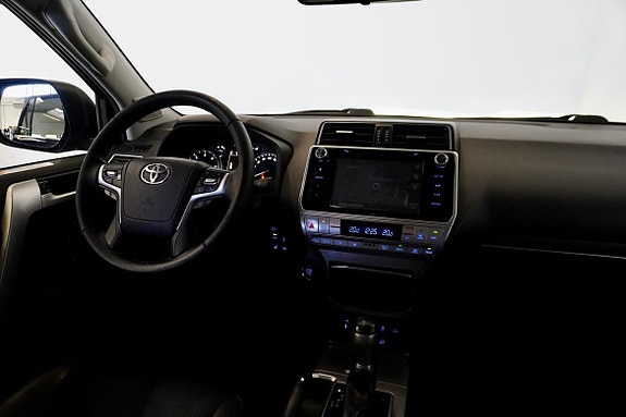 Toyota Land Cruiser 16 of 24