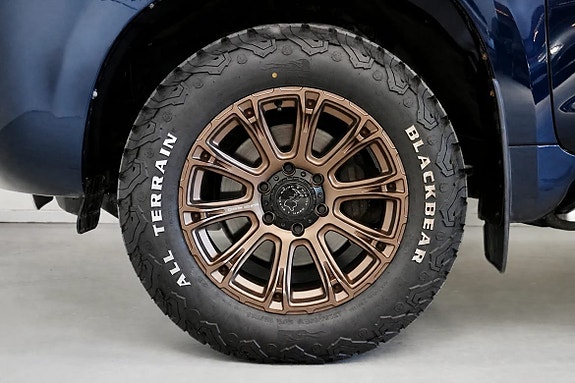 Toyota Land Cruiser 9 of 24