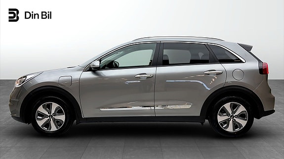Kia Niro 2 of 5