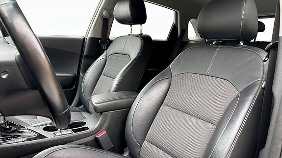 Kia Niro 8 of 21