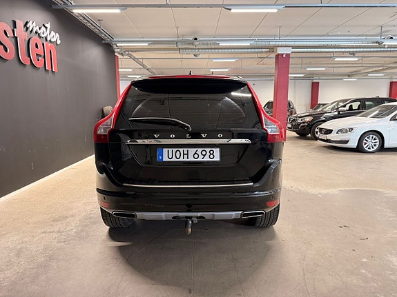 Volvo XC60 8 of 15