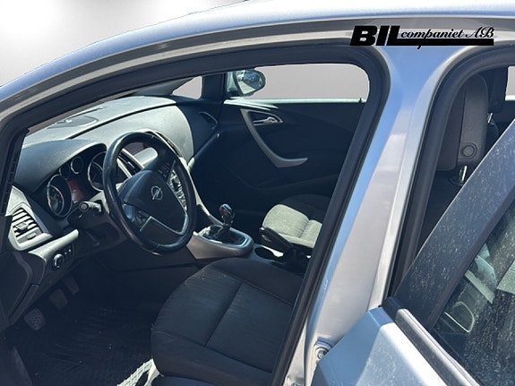 Opel Astra 8 of 15