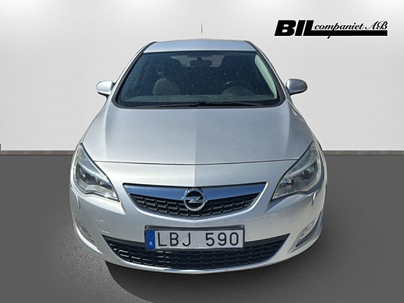 Opel Astra 2 of 5