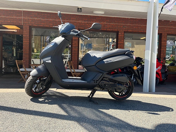 Peugeot Kisbee Black edition Moped klass 1
