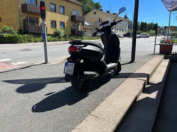 Peugeot Kisbee Black edition Moped klass 1 5 of 11