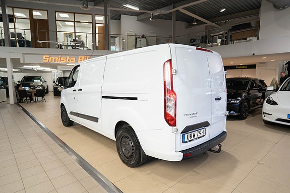 Ford Transit Custom 8 of 19
