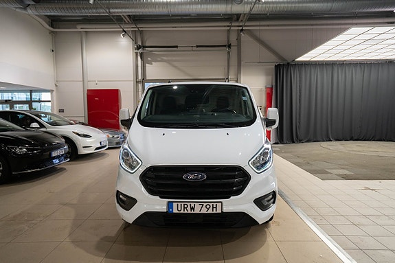 Ford Transit Custom 3 of 19