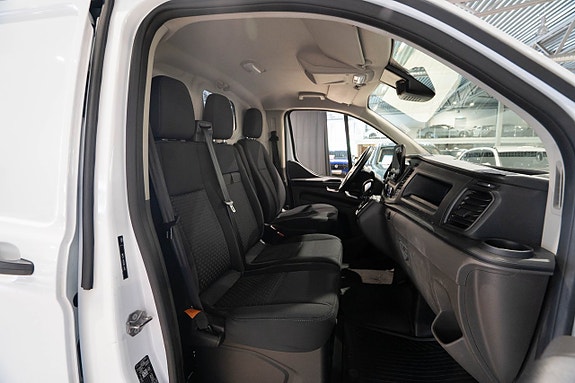 Ford Transit Custom 14 of 20