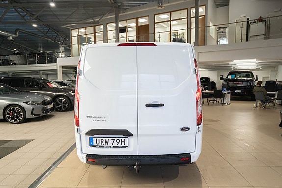Ford Transit Custom 7 of 19