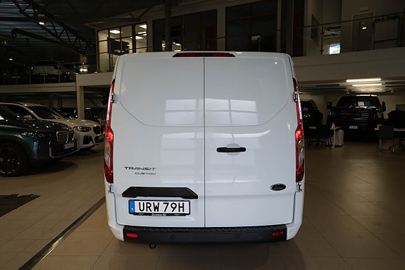 Ford Transit Custom 8 of 20