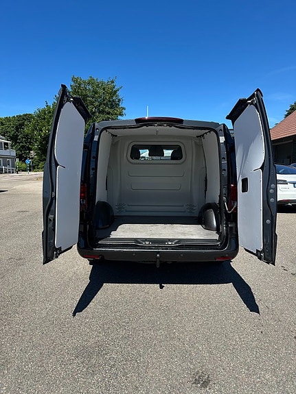 Mercedes-Benz Vito 119 4 of 5