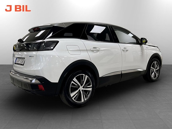 Peugeot 3008 3 of 5