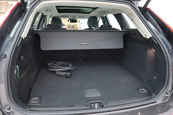 Volvo XC60 22 of 22