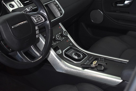Land Rover Range Rover Evoque 5 of 5