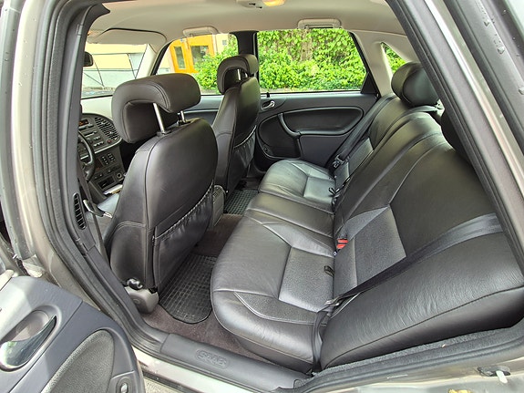 Saab 9-3 8 of 8