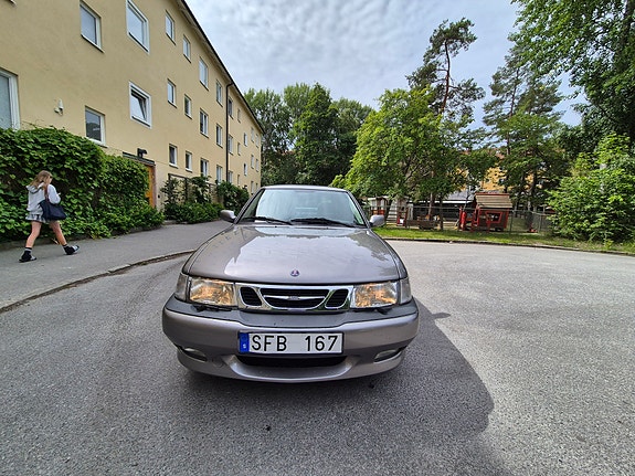 Saab 9-3 2 of 8