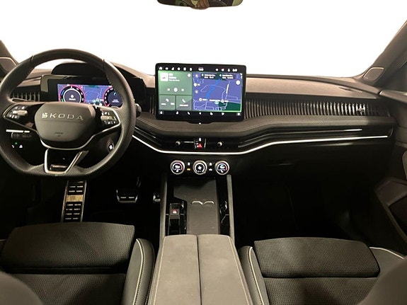 Skoda Superb 10 of 24