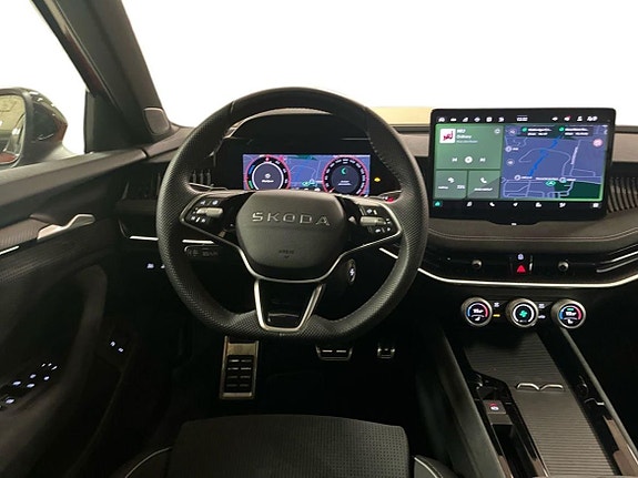 Skoda Superb 9 of 24