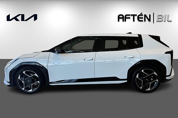 Kia EV4 5 of 24